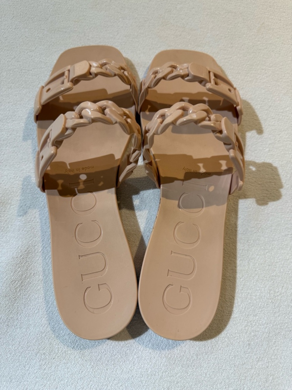 Gucci Beige Chain-Link Buckle Slide Sandals - Picture 3 of 16